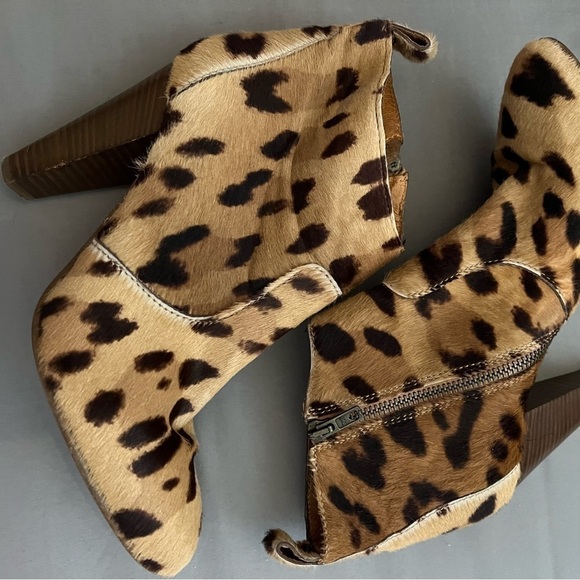 Madewell 1937 Italian Leopard Calf Hair Boots 7.5 - Picture 3 of 4